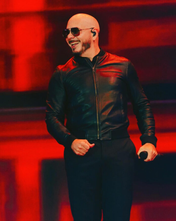 Pitbull habla de El Cata, las regalías y la influencia de Omega El Fuerte en su música