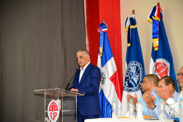 Miguel Vargas pide mayor presión internacional por Haití